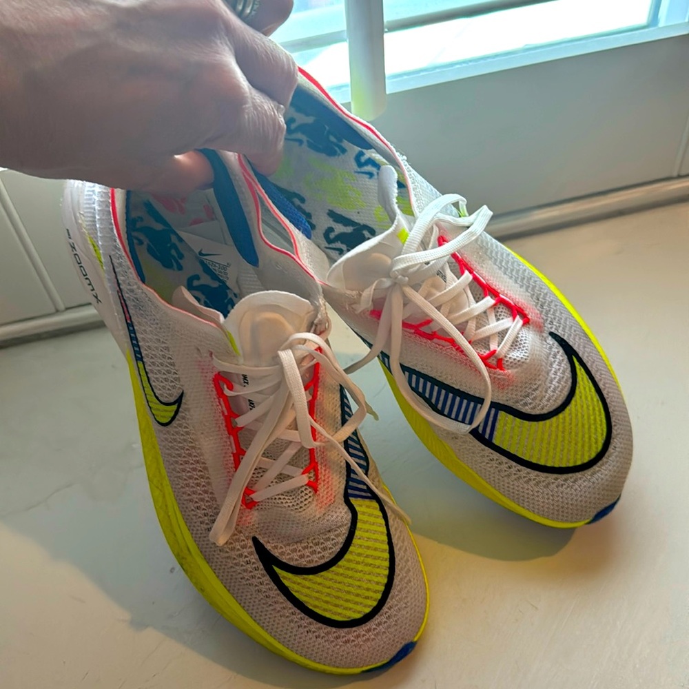 NIKE ZOOMX